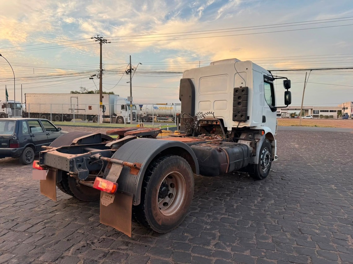 Volvo VM310 - 11/11 10