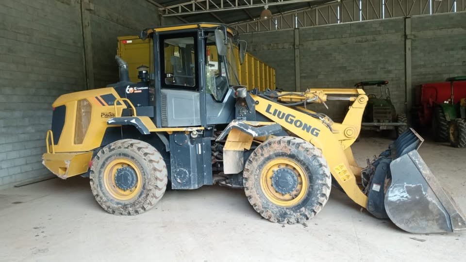 Liugong  835 - 20/20 4