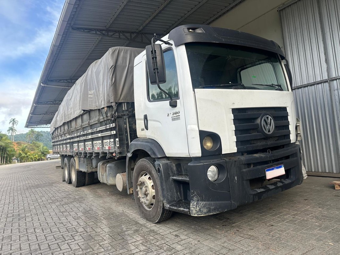 Volkswagen 24-280 E Constellation 6x2 - 14/14 4