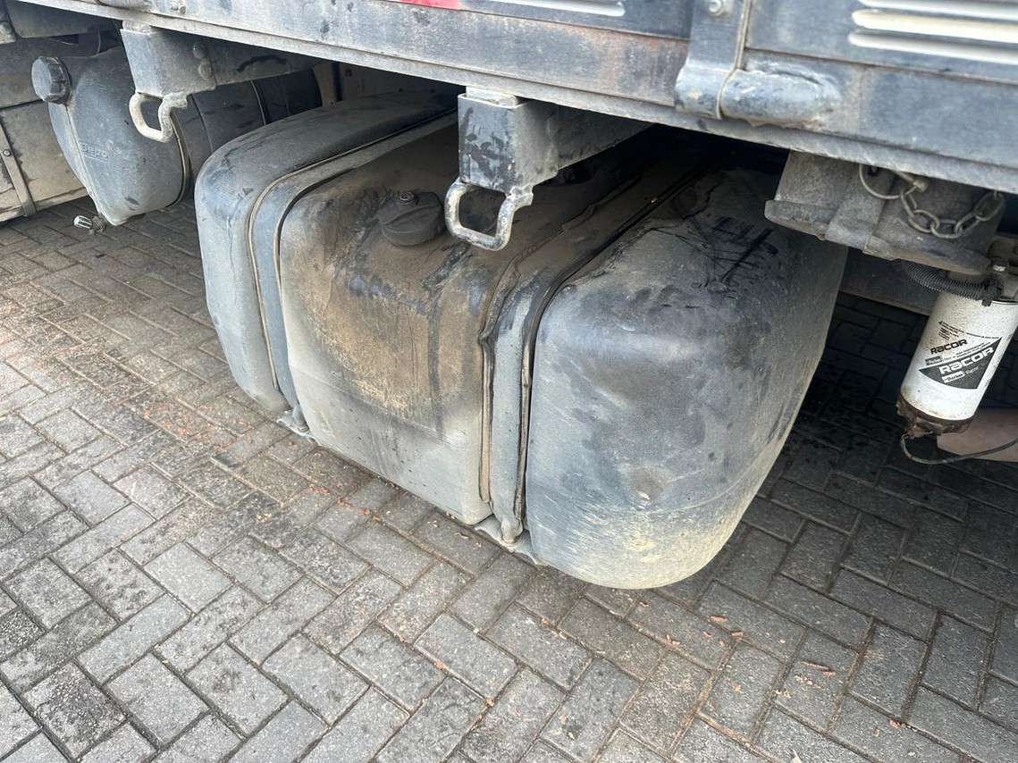 Volkswagen 24-280 E Constellation 6x2 - 14/14 5