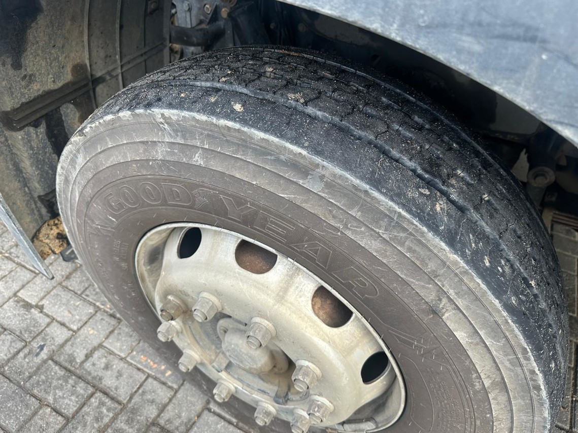 Volkswagen 24-280 E Constellation 6x2 - 14/14 6