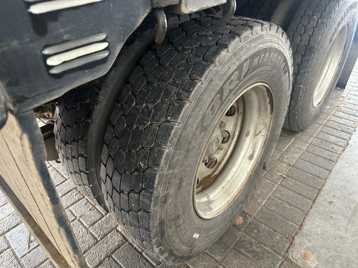 Volkswagen 24-280 E Constellation 6x2 - 14/14 11