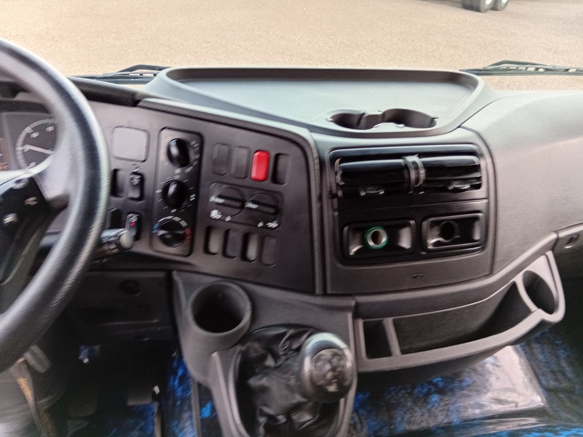 Mercedes Benz Atego 3030 - 21/22 11