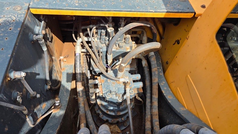 Hyundai R220 LC - 20/20 3
