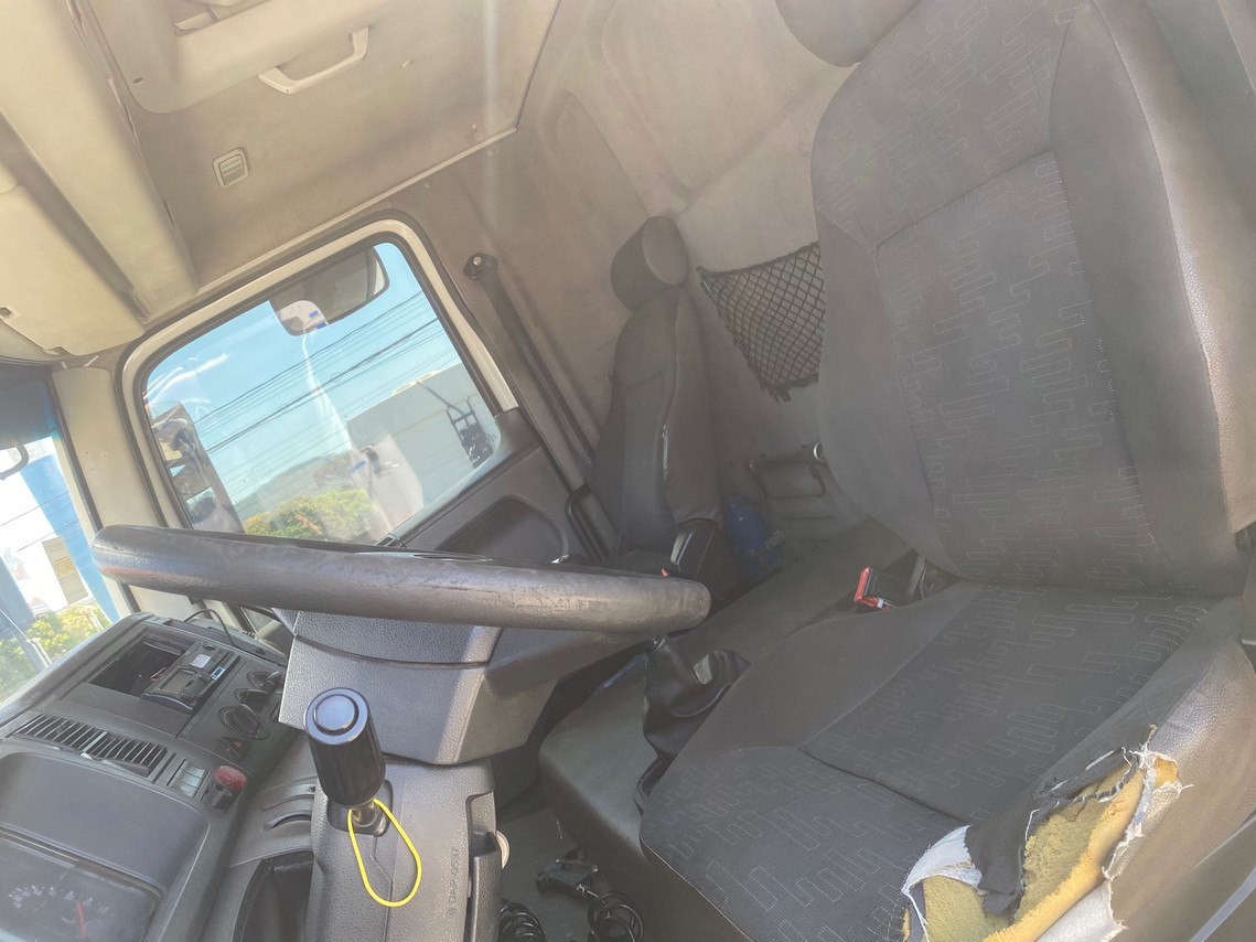 Volkswagen 24-280 E Constellation 6x2 - 17/18 10