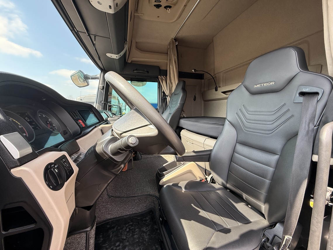 Volkswagen 28-480 6x2 Meteor - 23/24 15