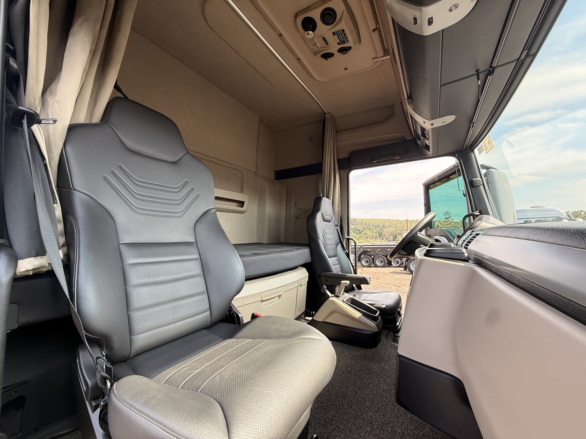 Volkswagen 28-480 6x2 Meteor - 23/24 21