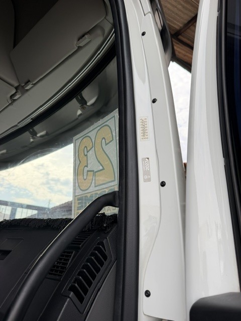 Volkswagen 30 320 - 23/23 14
