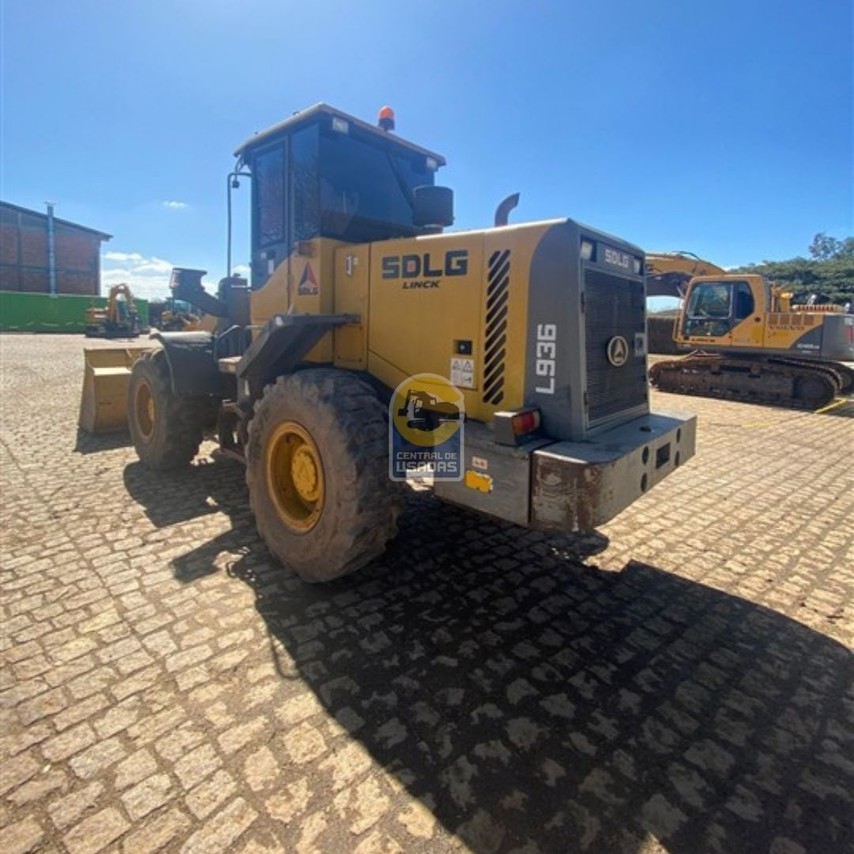 SDLG  LG936 - 18/18 7