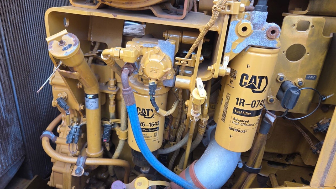 Caterpillar D8T - 21/21 6