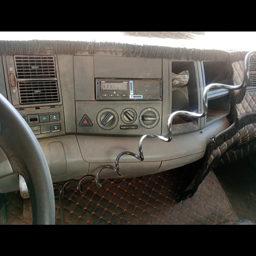 Volkswagen VW 27260 Constellation 6x4 - 24/25 3