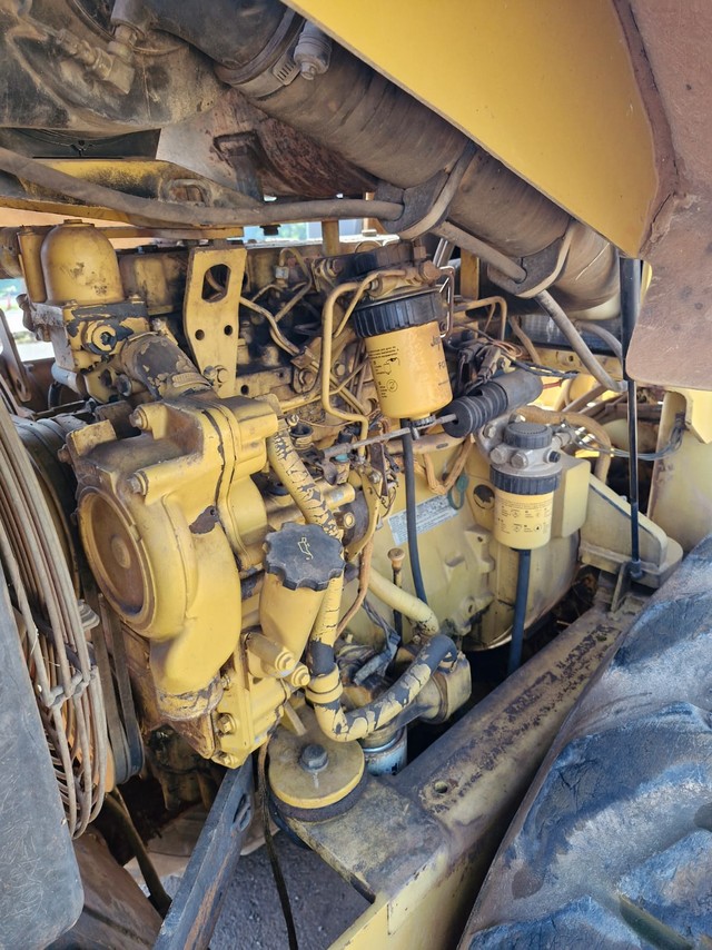 Caterpillar CS423 - 04/04 2
