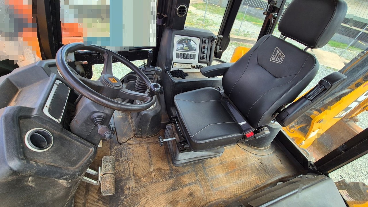 JCB 3CX - 19/19 7