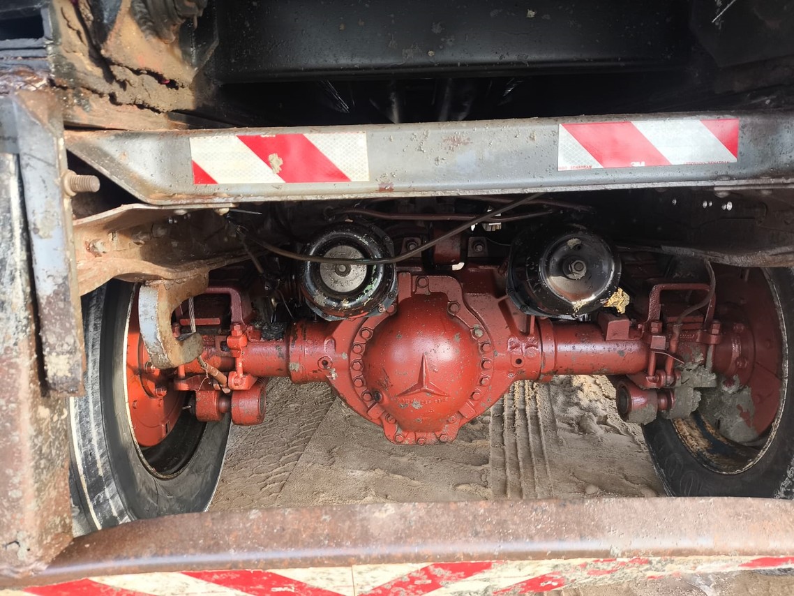 Mercedes Benz MB 2219 - 85/86 8