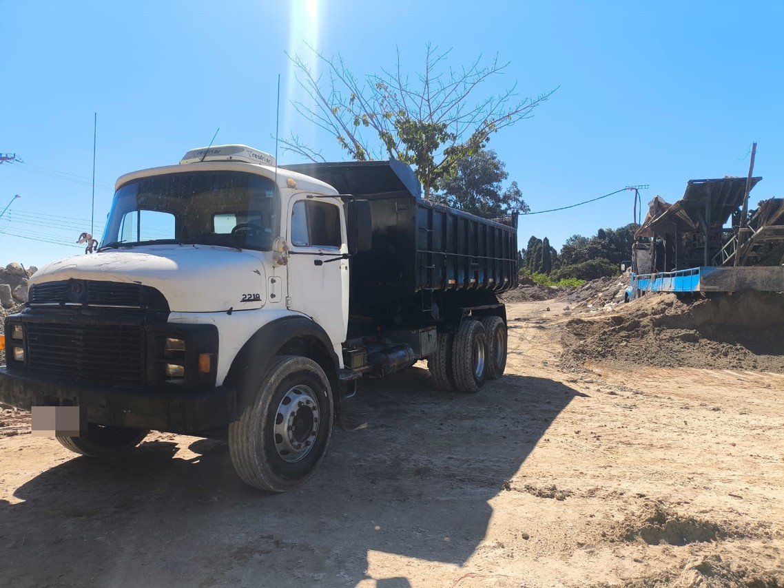 Mercedes Benz MB 2219 - 85/86 11