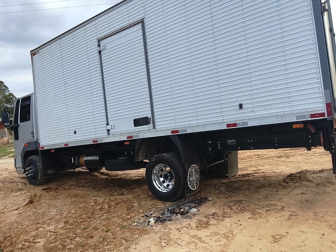 Ford Cargo1119 - 16/17 10