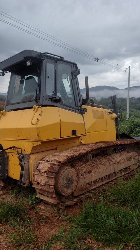 New Holland D150 - 08/08 6