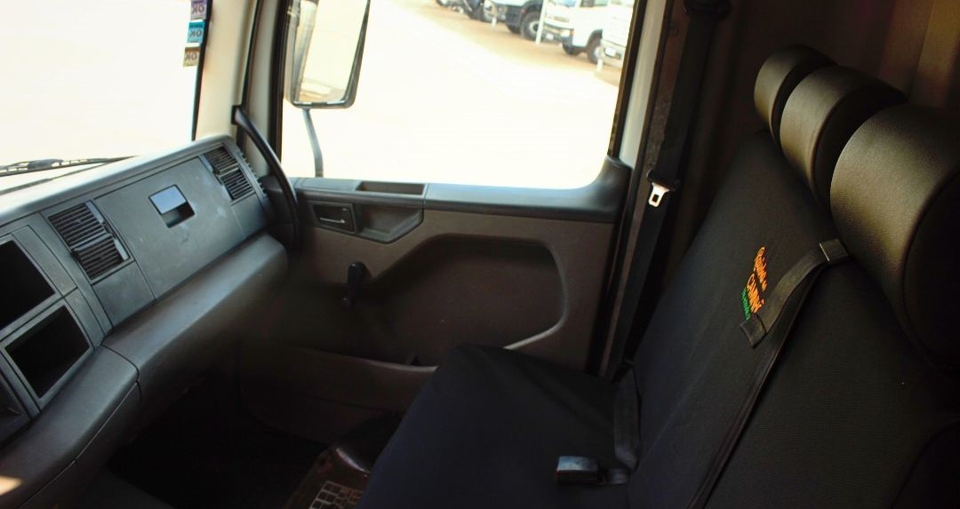 Volkswagen 17-260 E Constel. 4x2 - 20/21 5