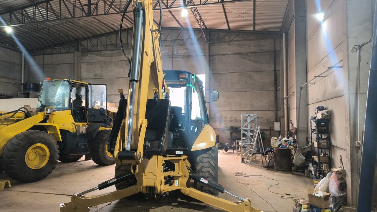 Caterpillar 416E - 15/15 6