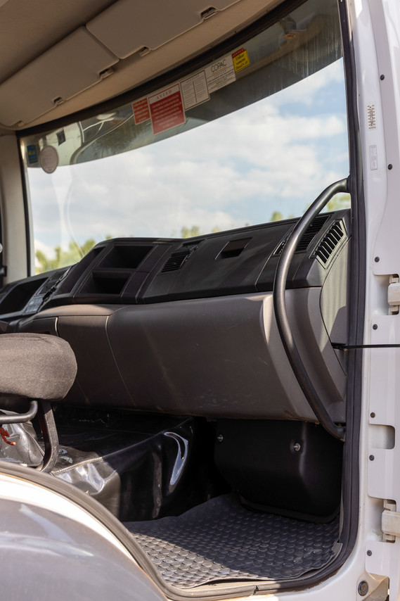 Volkswagen 17-260 Constellation Robust - 20/21 8