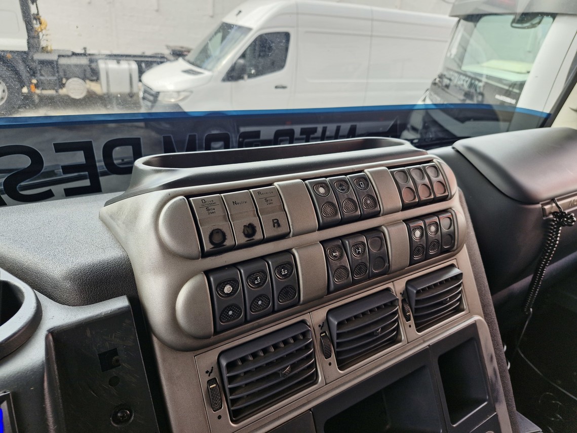 Iveco Stralis 440 - 14/14 3