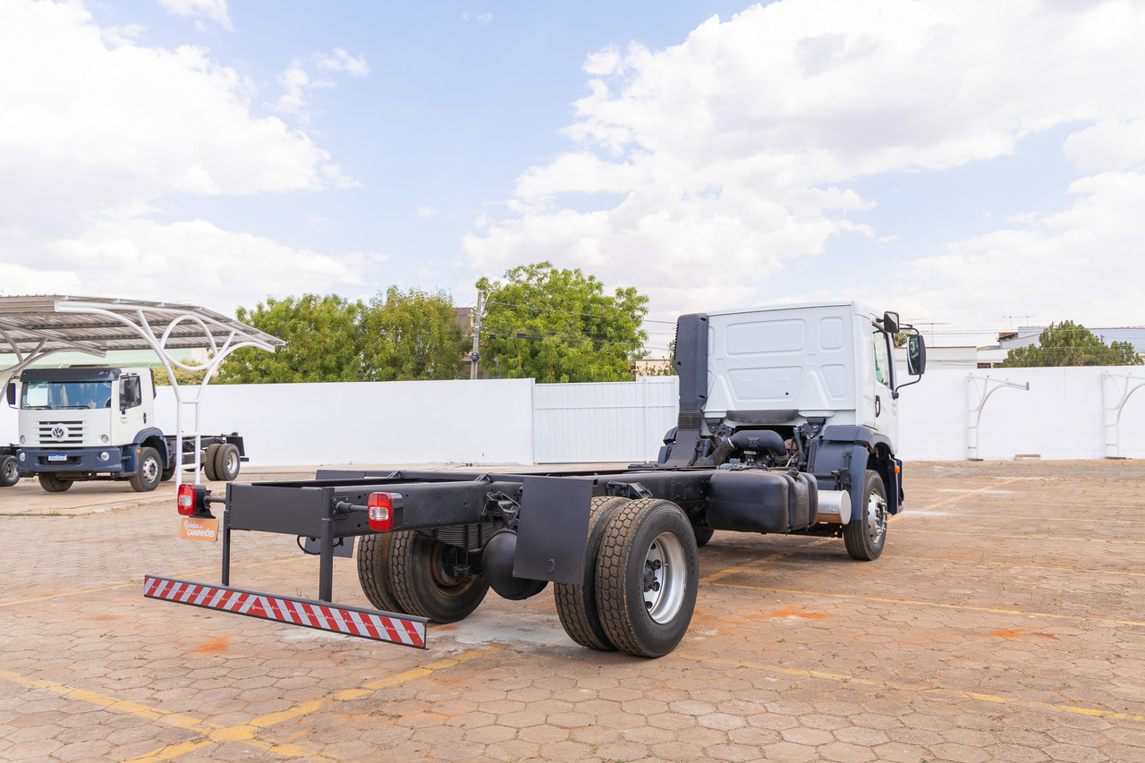 Volkswagen 17-260 Constellation Robust - 21/22 10