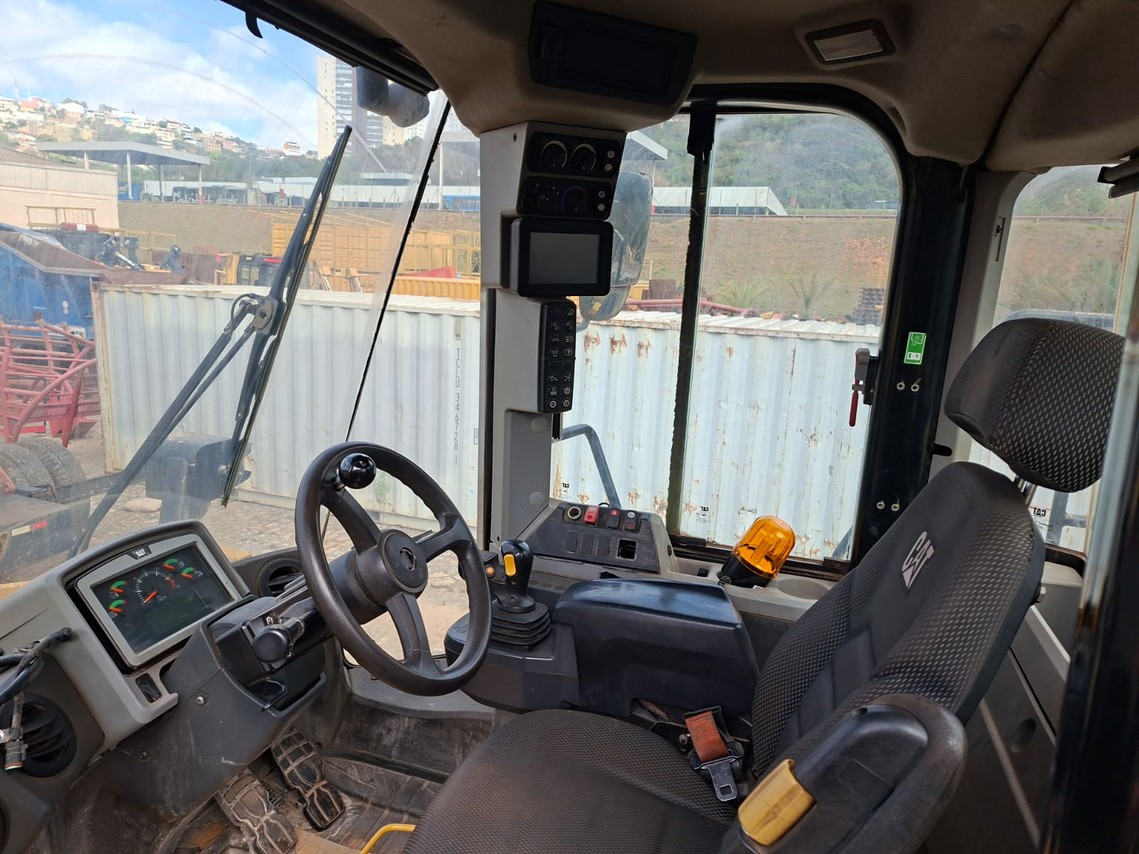 Caterpillar 950L - 22/22 8