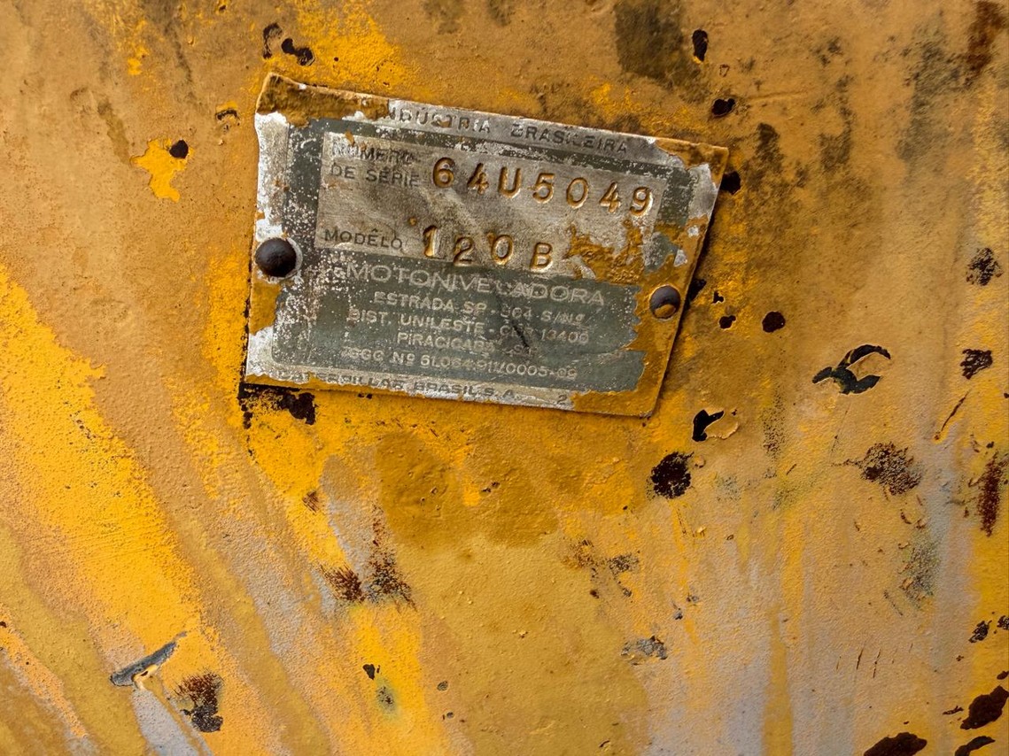 Caterpillar 120B - 76/76 2