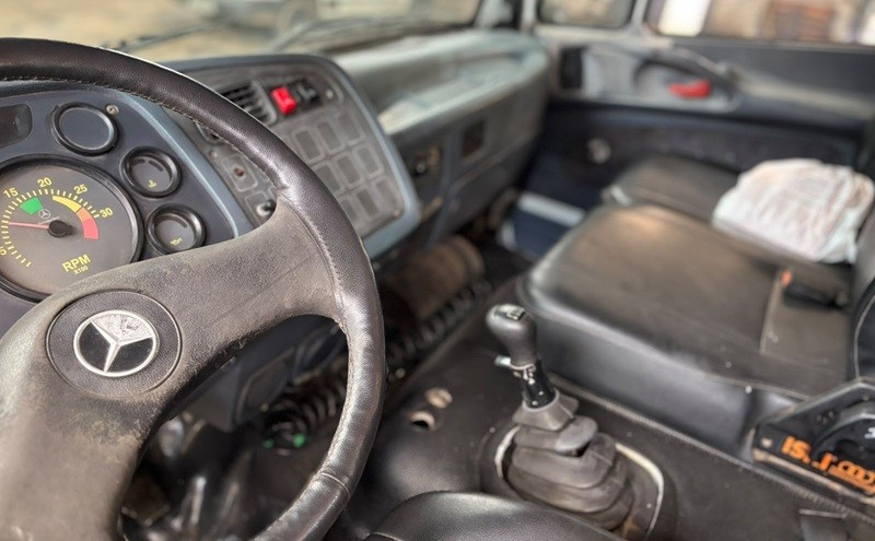 Mercedes Benz MB 1718 - 08/09 2