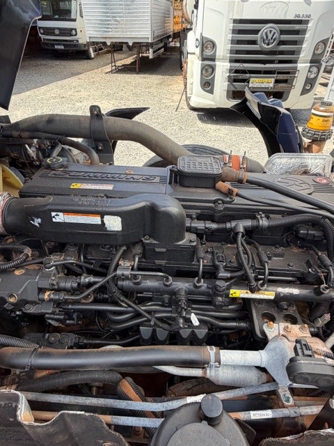 Volkswagen 30-330 Constellation 8x2 - 22/22 2
