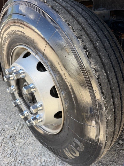 Volkswagen 30-330 Constellation 8x2 - 22/22 12