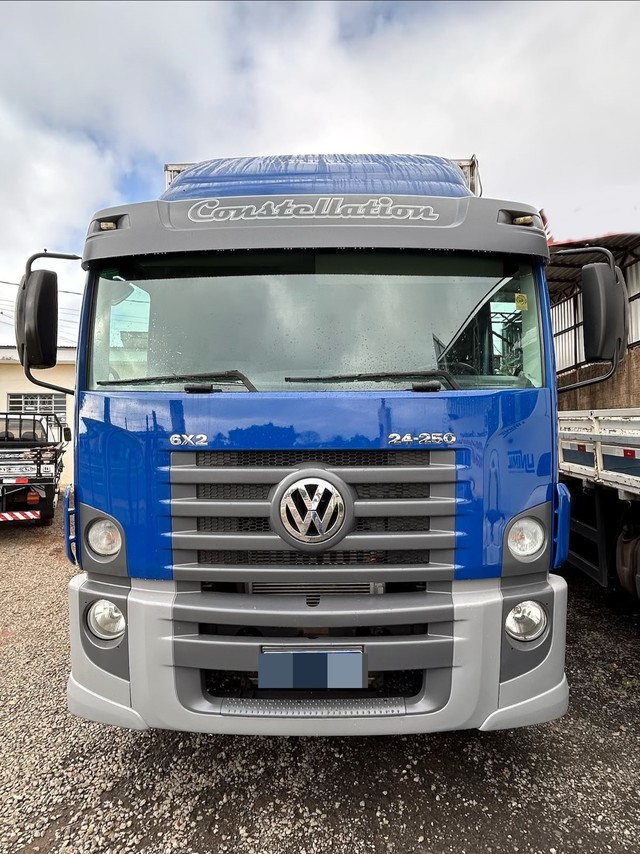 Volkswagen 24-250 E Constellation 3-Eixos - 12/12 3