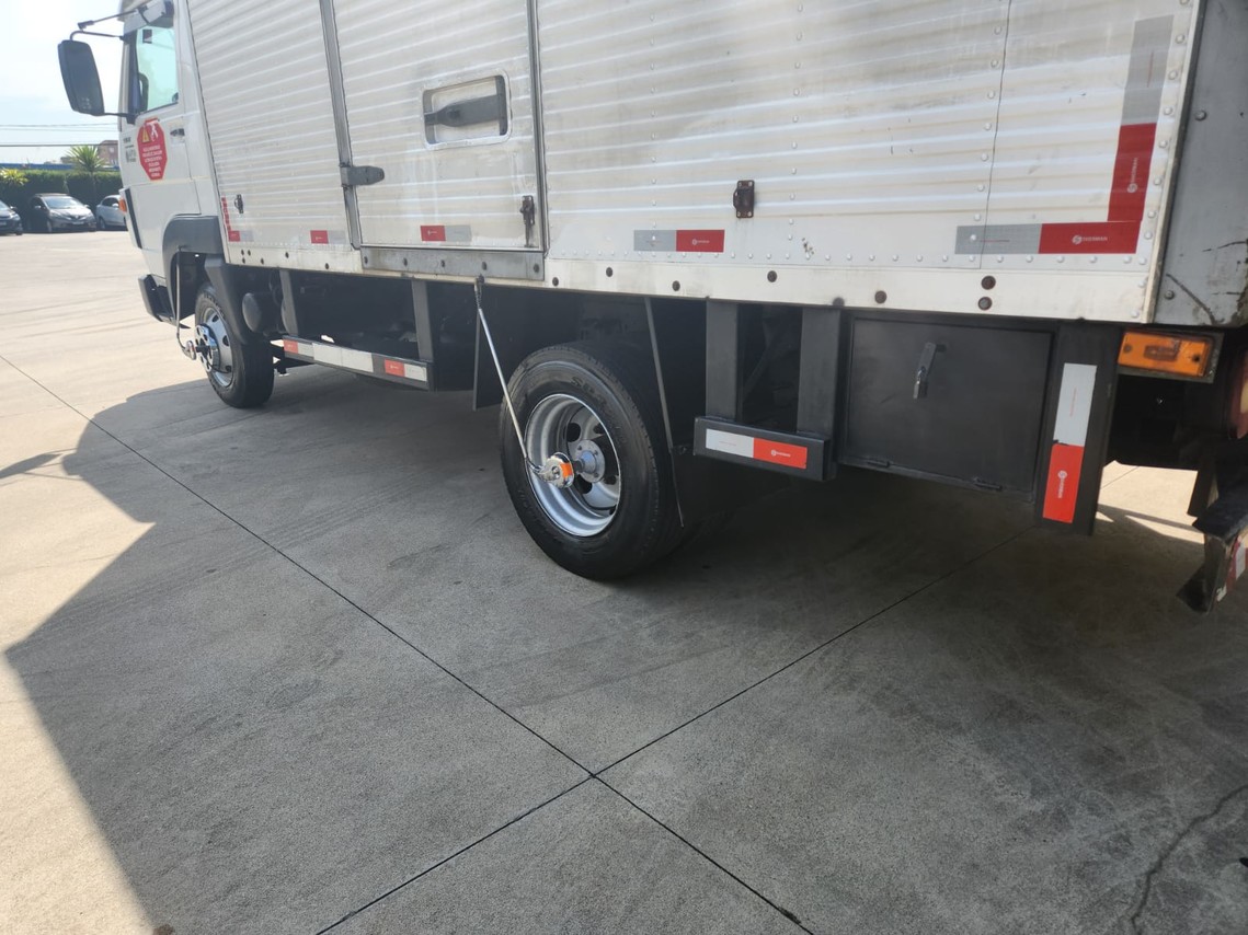 Volkswagen Delivery Express DRC 4X2 - 12/13 5