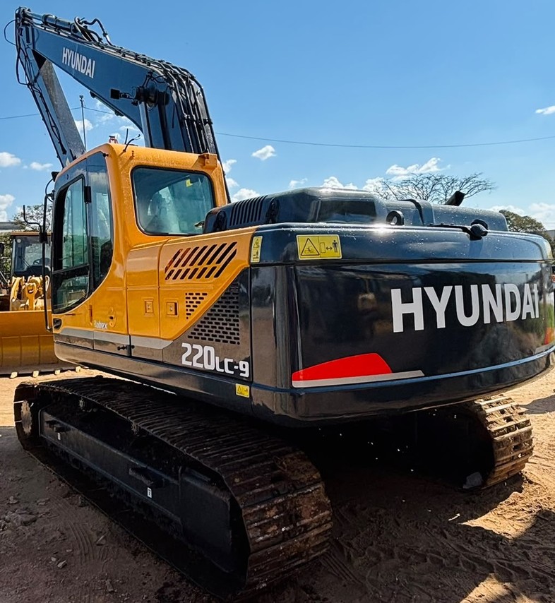 Hyundai R220 LC - 18/18 7