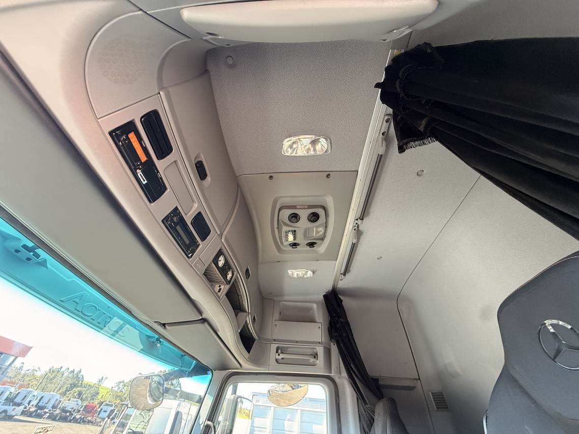 Mercedes Benz Actros 2546 - 18/19 11