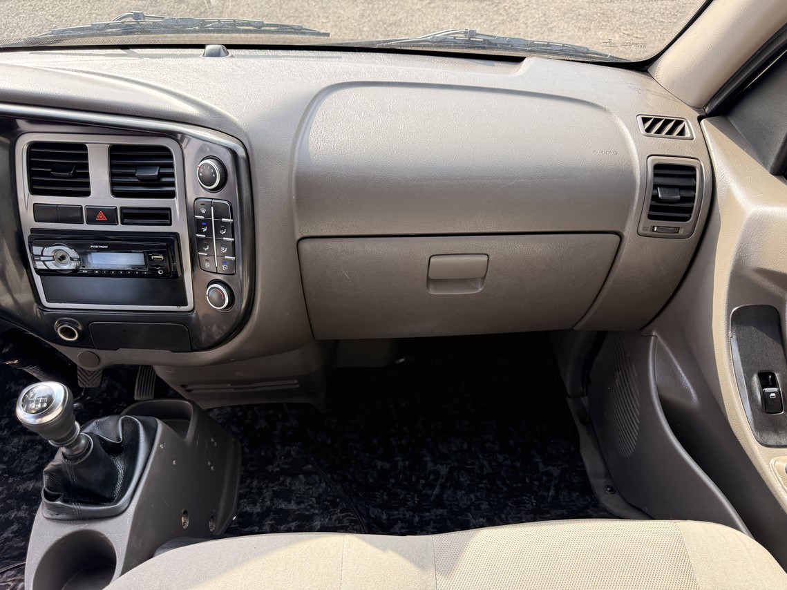 Hyundai HR - 19/20 16
