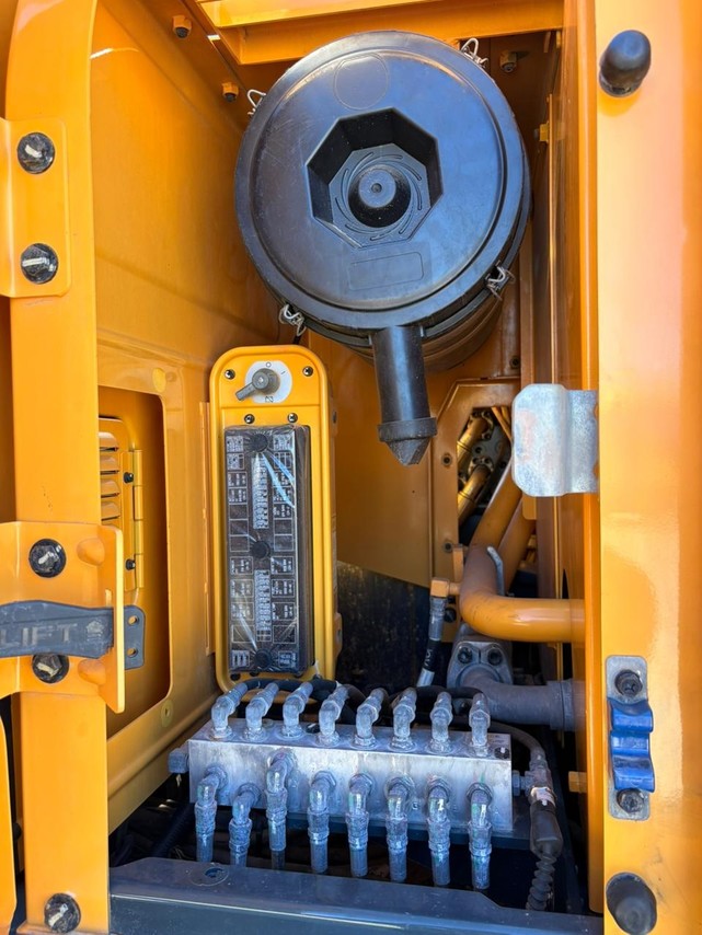 Hyundai R220 LC - 22/22 11