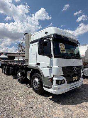 Caminhão Bitruck