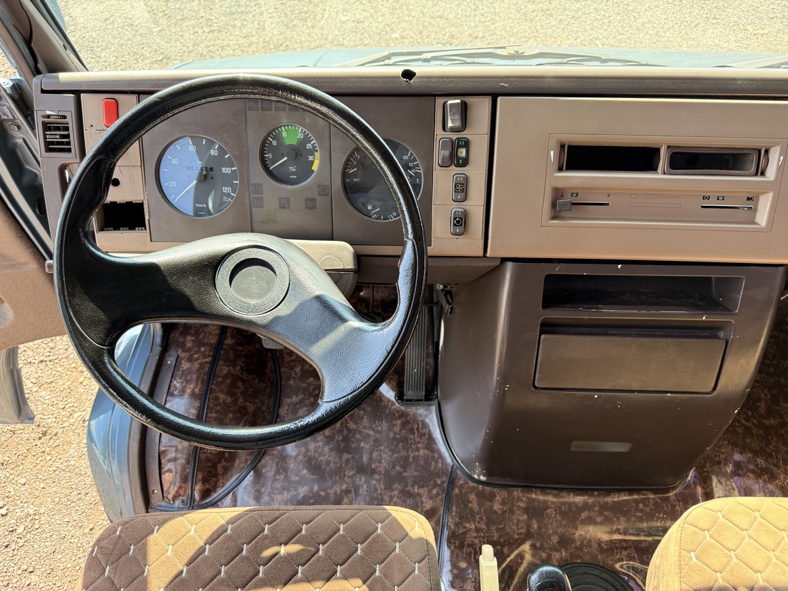 Mercedes Benz MB 709 - 90/91 13