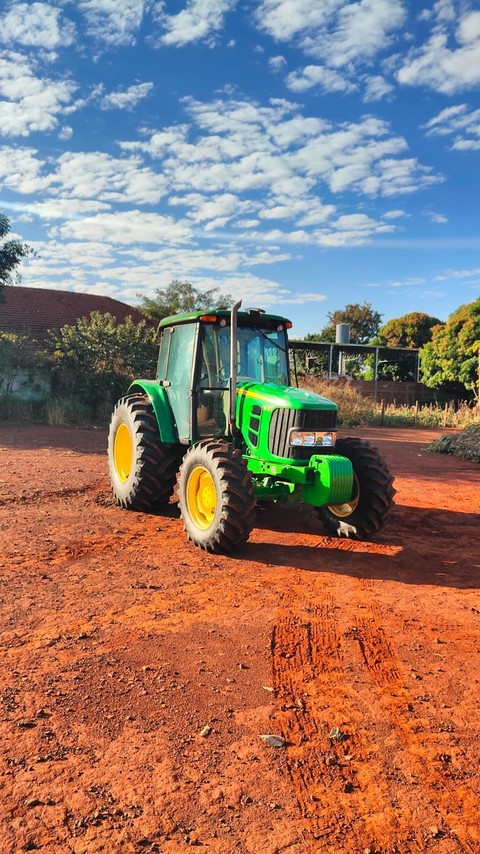 John Deere 6125J - 22/22 5