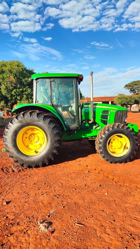 John Deere 6125J - 22/22 8