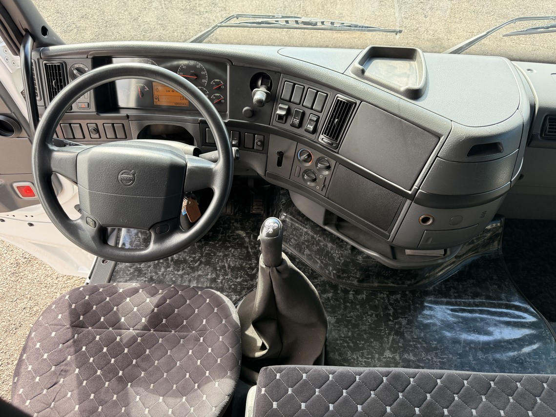 Volvo FH12 420 - 04/05 13