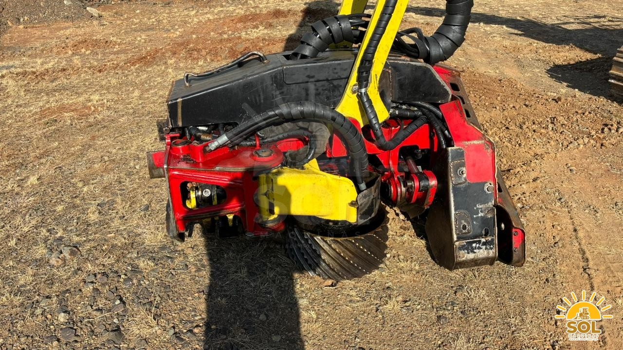 John Deere 2144G - 18/18 20