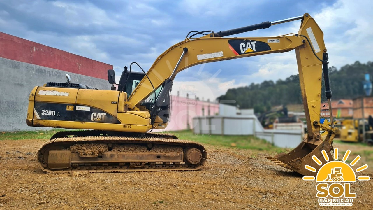 Caterpillar 320 DL - 09/09 6