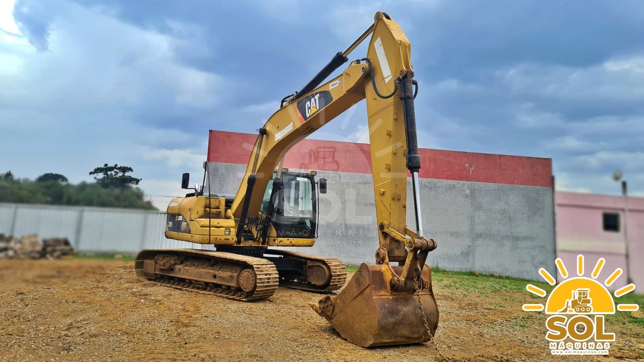 Caterpillar 320 DL - 09/09 7