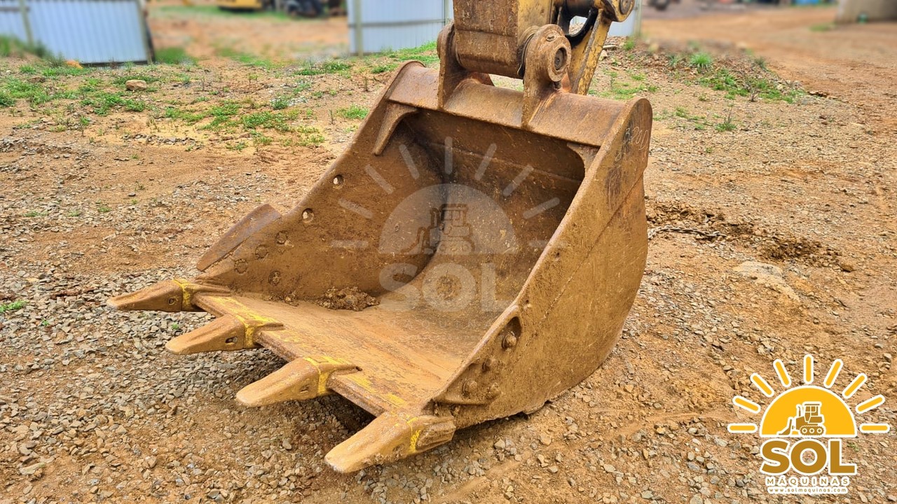 Caterpillar 320 DL - 09/09 8