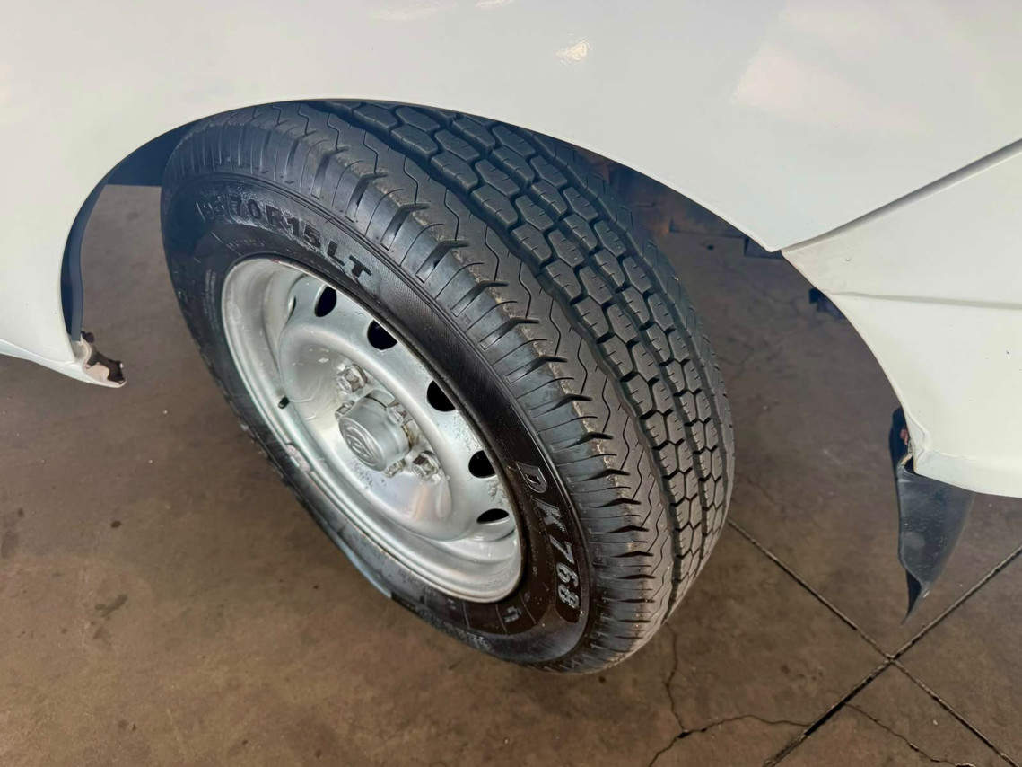 Hyundai HR - 12/12 9