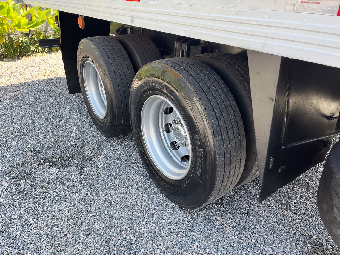 Volvo VM260 - 10/10 11