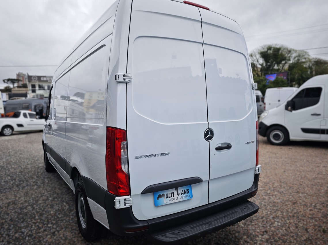 Mercedes Benz Sprinter 416 Furgão - 21/22 10