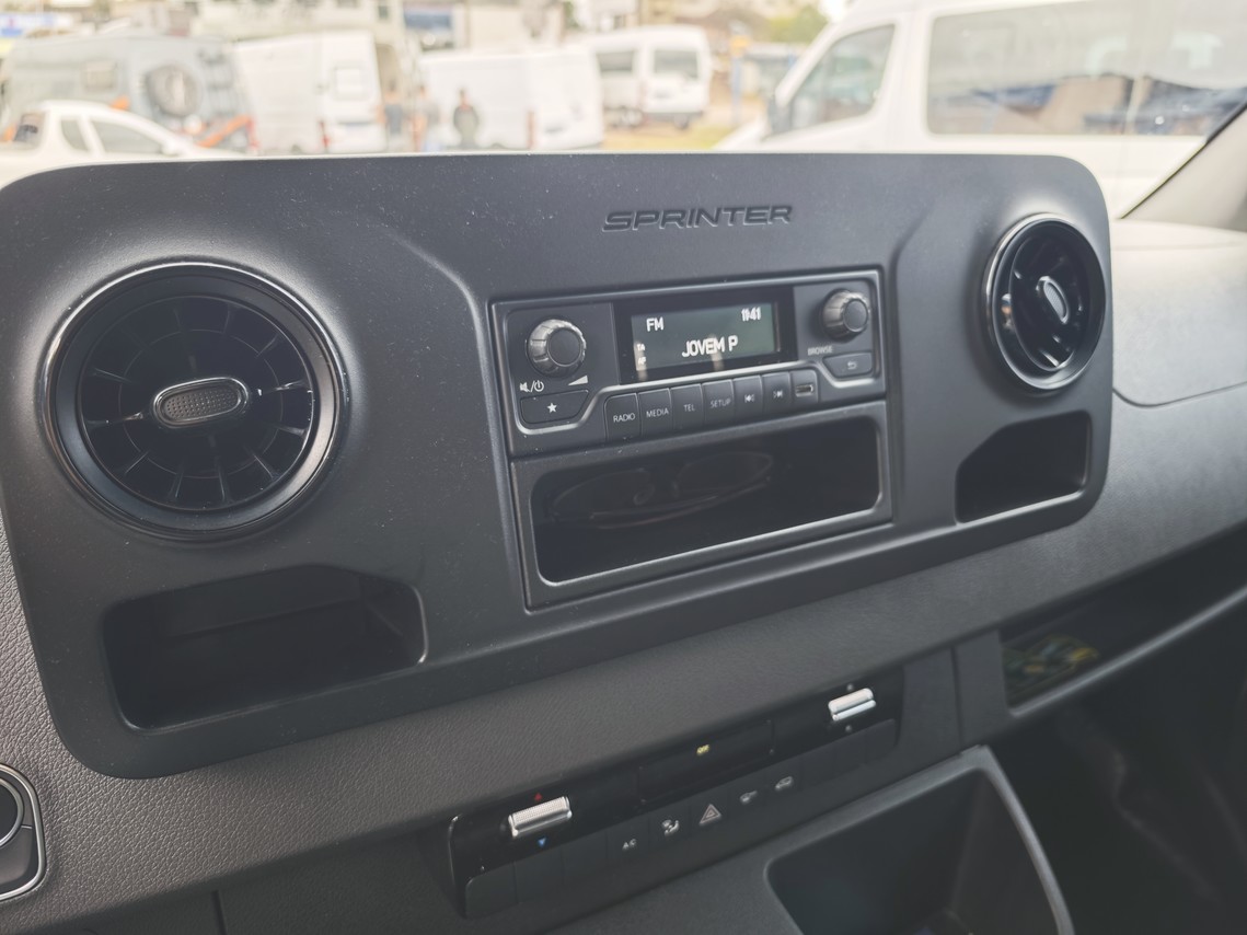 Mercedes Benz Sprinter 416 Furgão - 21/22 16